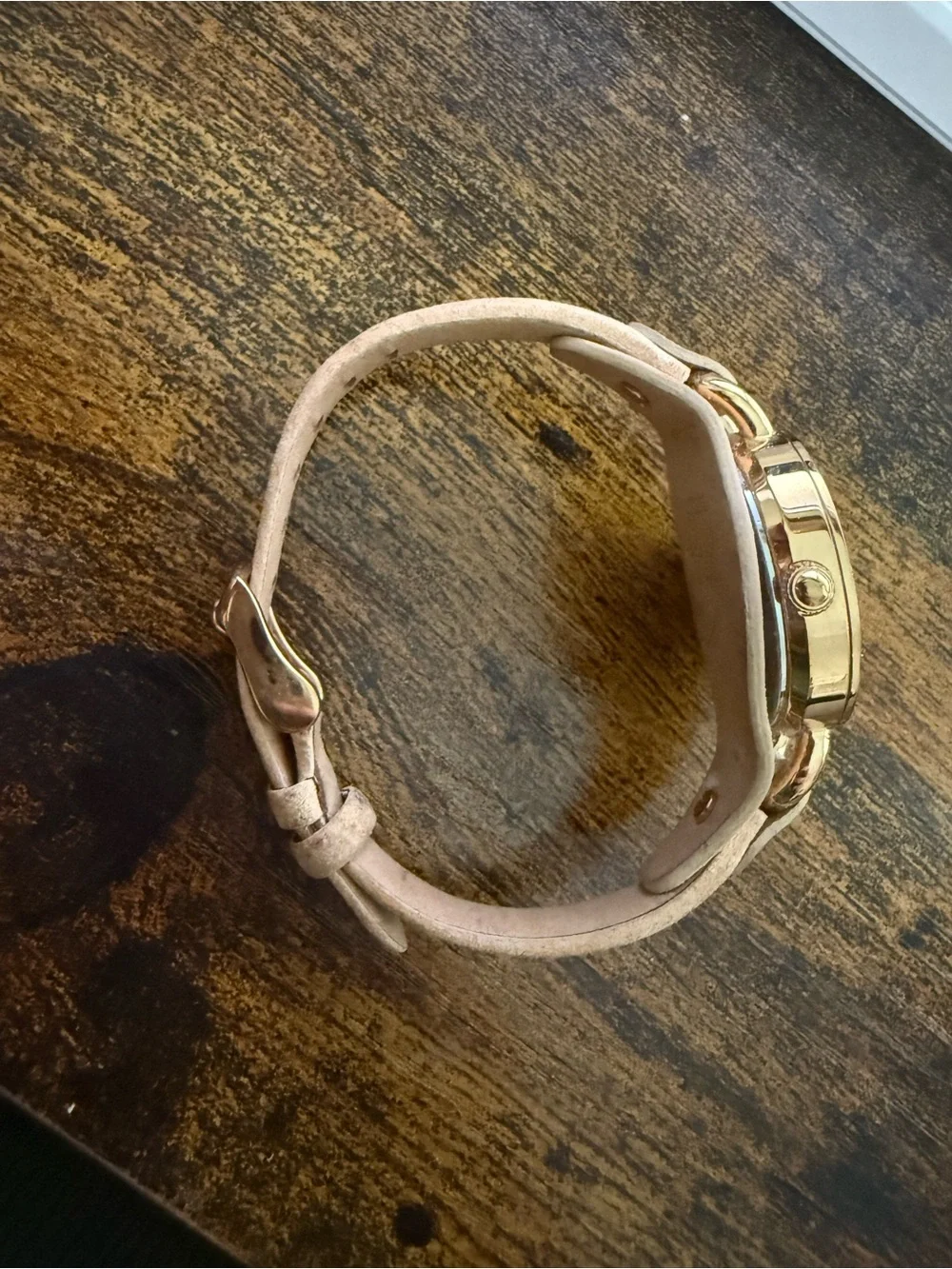 Fossil Women’s Cream Leather Strap Gold Watch
